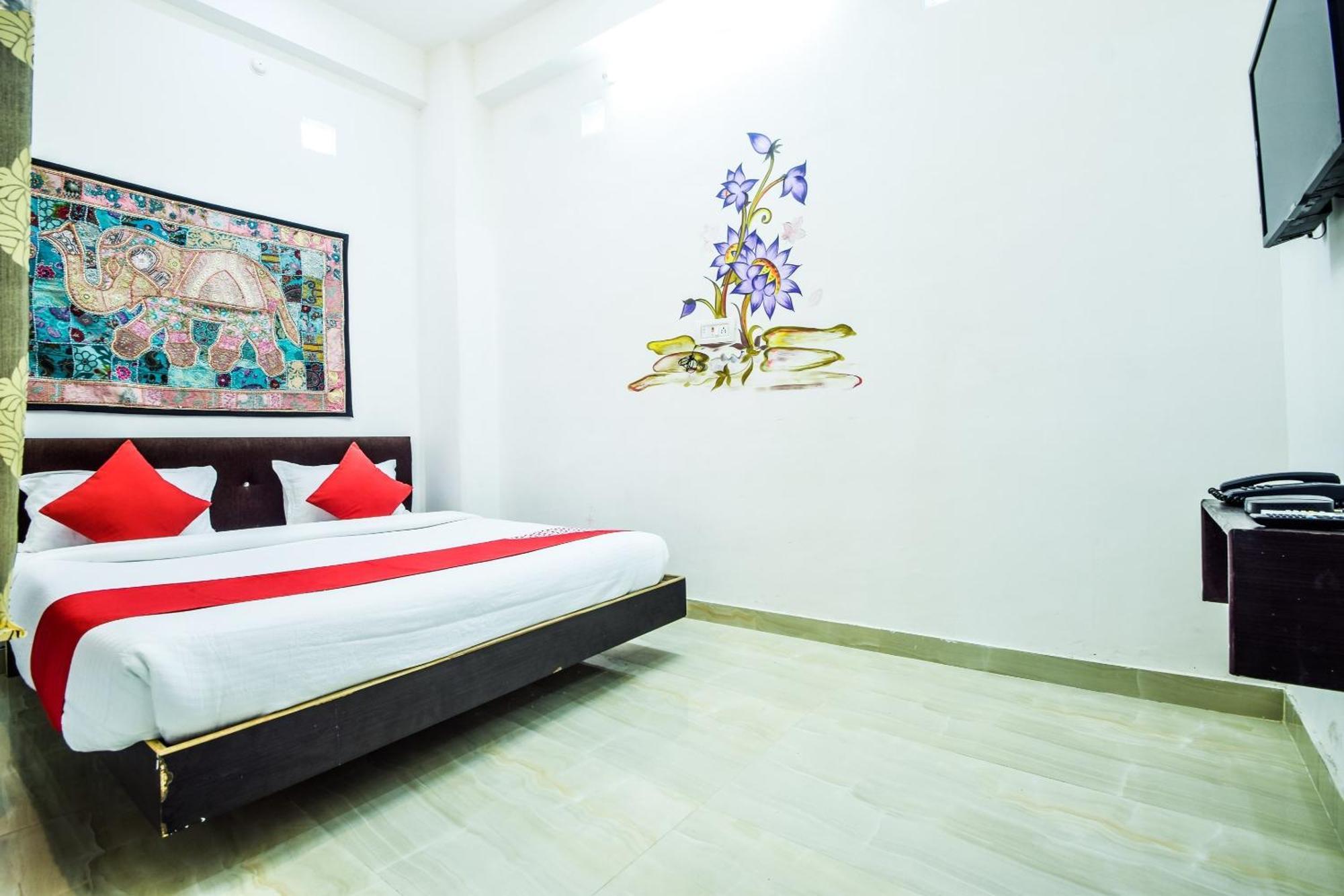 Hotel O Blue Lotus Pushkar Esterno foto